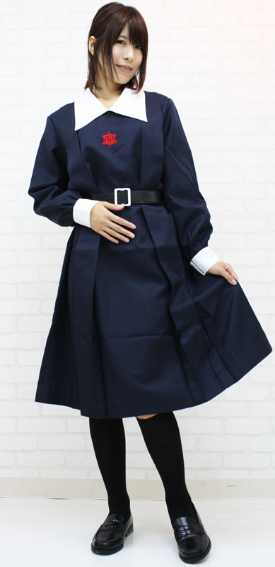 神戸の女子高学生服（冬服）　Ｍ